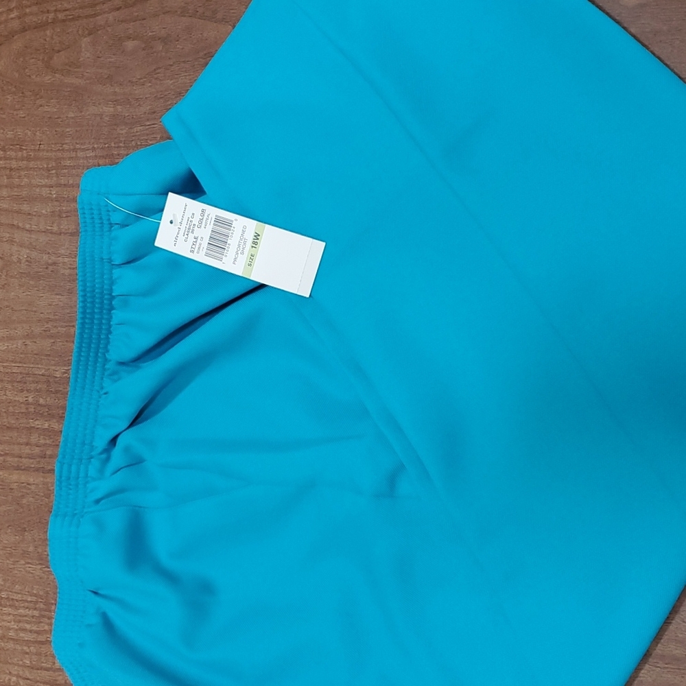 Alfred Dunner Aqua elastic waist pull-on pants with pockets. NWT. 18W short